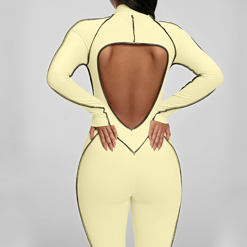 Zwarte yoga jumpsuit met open  - Yoga Fitness Jumpsuit recensie en prijs