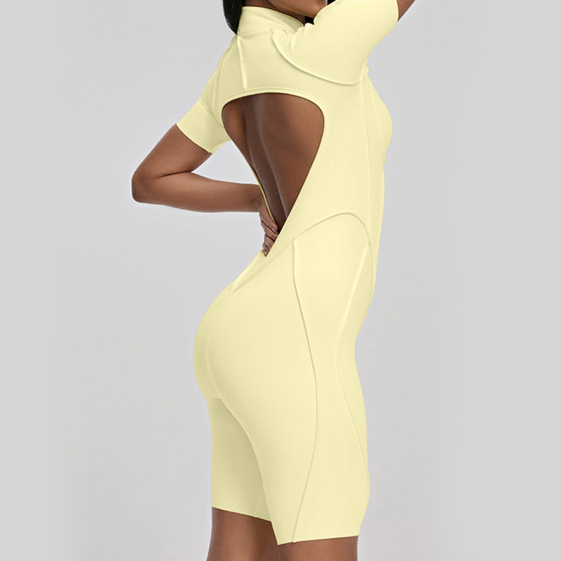 Zwarte yoga jumpsuit met open  - Yoga Fitness Jumpsuit recensie en prijs